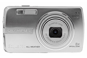 Olympus  750