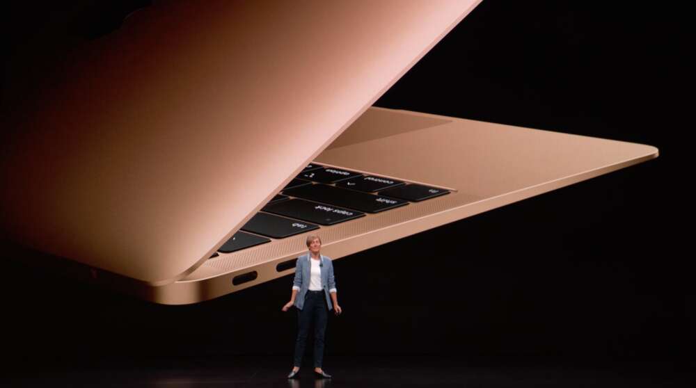 Apple julkaisi täysin uuden MacBook Airin