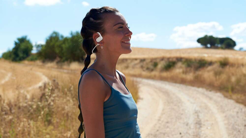 JBL:n Soundgear Sense -kuulokkeet ovat brändin ensimmäiset aidosti langattomat avoimen malliset nappikuulokkeet