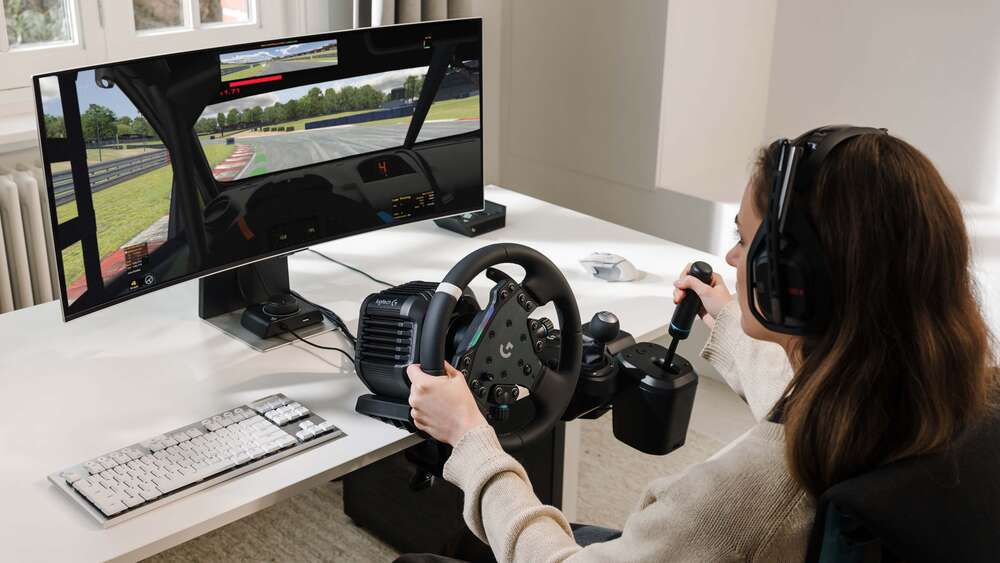 Logitechin uusi rattiohjain lupaa ajamiseen realismia modulaarisella rakenteella