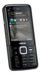 Nokia N82 pukeutui mustaan