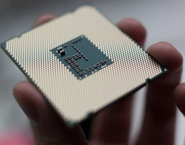 Intelin kerroinlukottomat Broadwell-suorittimet tulossa myyntiin kesäkuussa