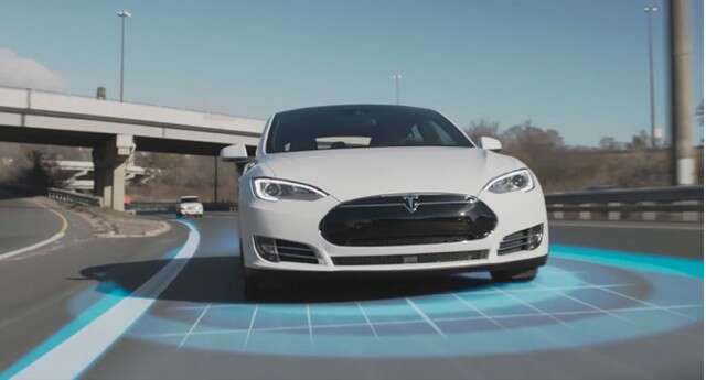 Tesla vie autojen tekoälylaskennan uudelle tasolle ensi keväänä