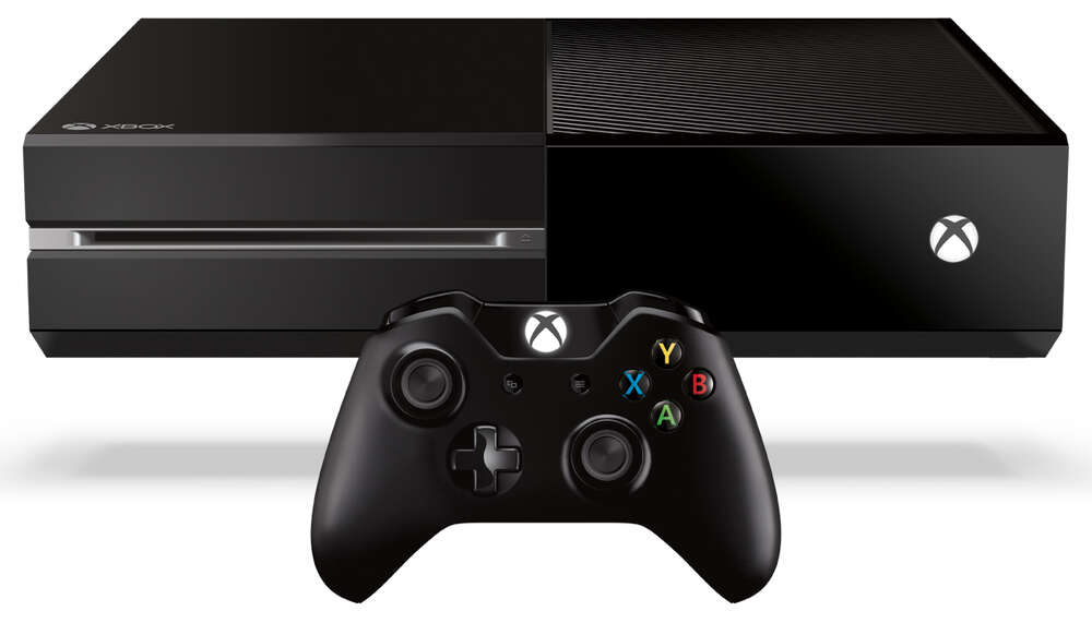Microsoft riisui silkkihansikkaat: Xbox One myyntiin halvemmalla ilman Kinect-kameraa