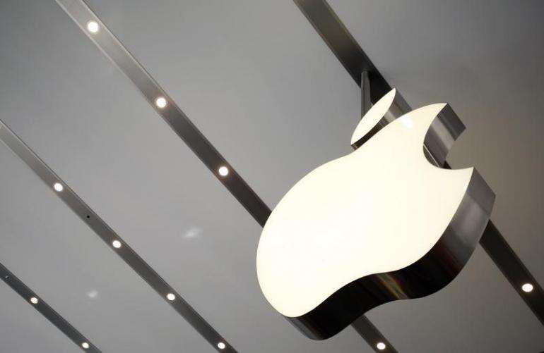 Apple uhoaa – Arpa on heitetty