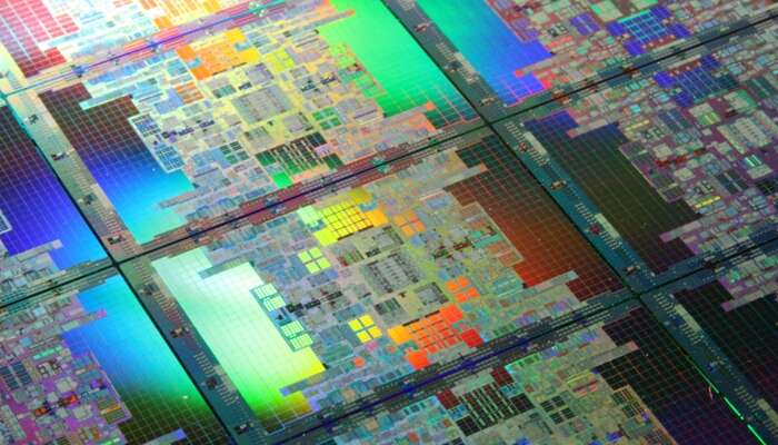 Intel älähti – 10 nm:n prosessorien kehitys jatkuu