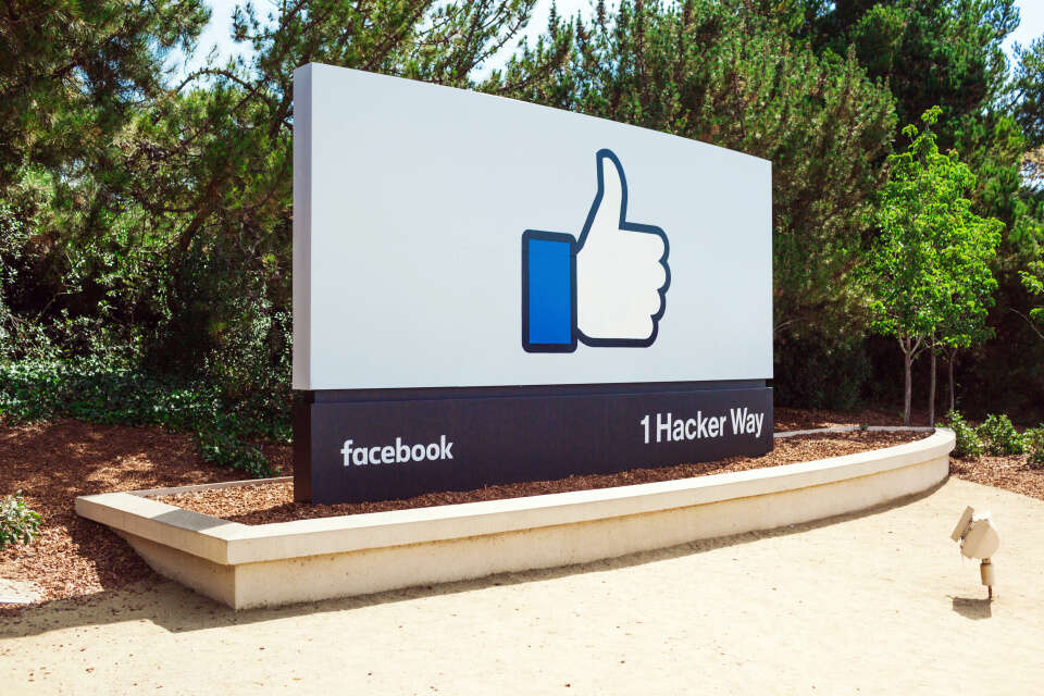 Teinit eivät käytä Facebookia - mutta ovat hulluna yhtiön muihin palveluihin
