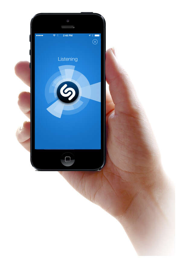 Applen iPhone oppii tunnistamaan taustalla soivan musiikin