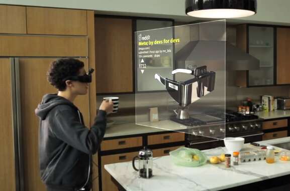 Lisätty todellisuus kiinnostaa: Google Glass sai kilpailijan
