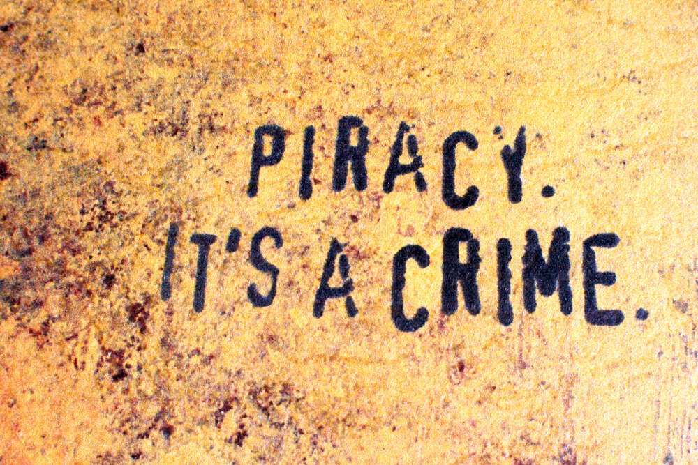 Maailman vanhin piraatti? 63-vuotiasta epäillään tiedostojen jakamisesta