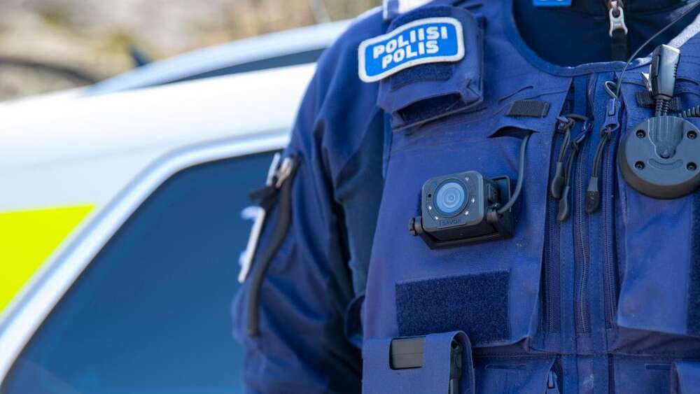 Poliisi ottaa käyttöön uuden järjestelmän kuvaamiseen - järjestelmään hankittu tuhat kameraa