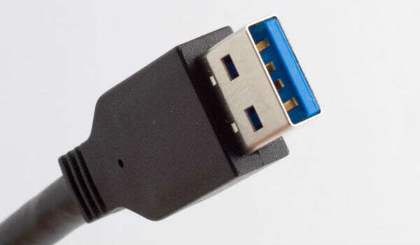 USB 4:n kehitys alkoi – Tiedonsiirtonopeus tuplaantuu 