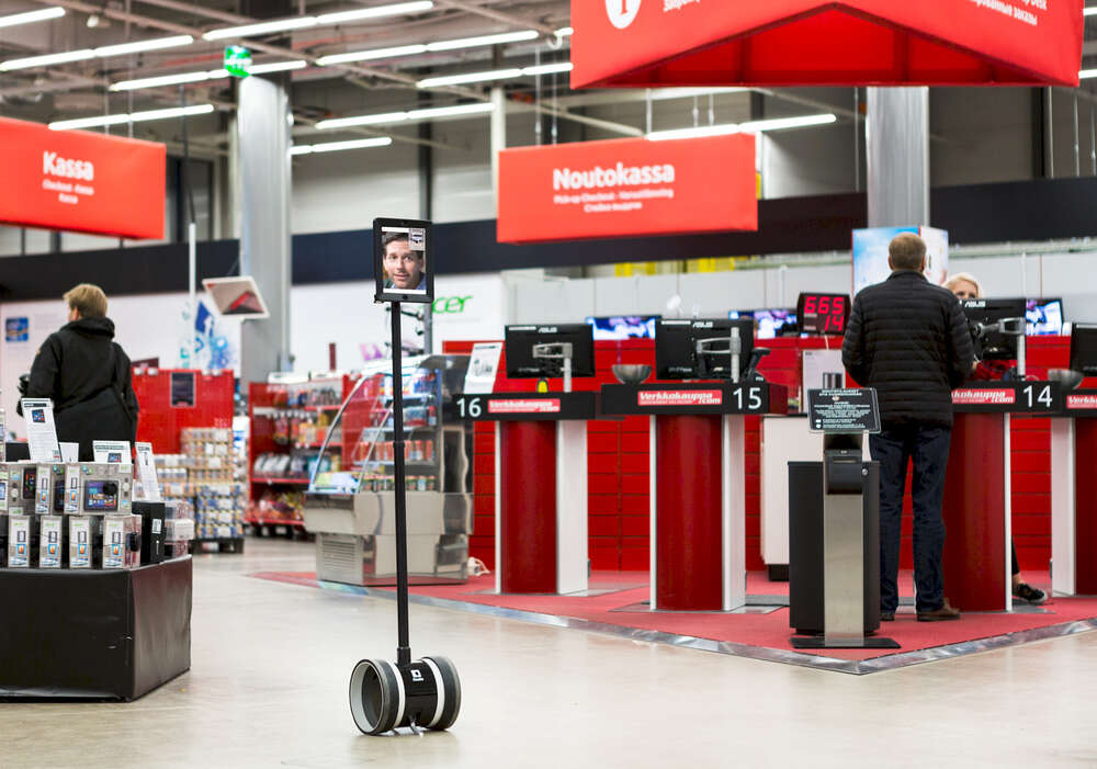 Verkkokauppa.comin asiakkaat saattavat pian voida vierailla myymälässä etäohjattavien robottien avulla