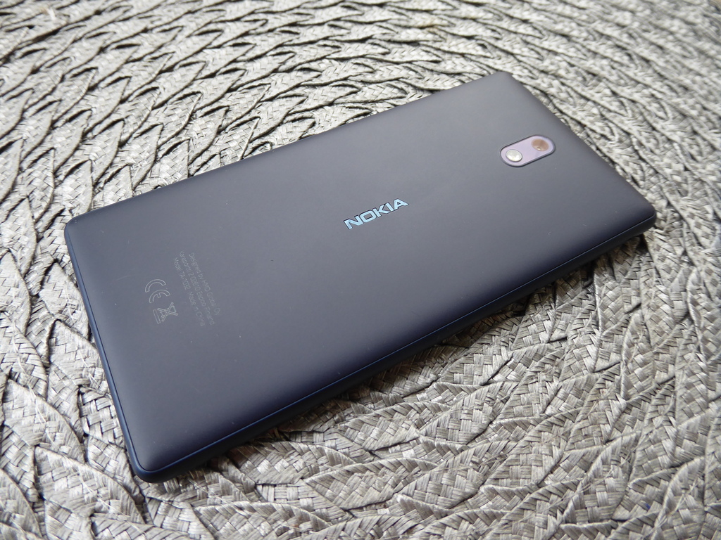 Arvostelussa Nokia 3 - Suomessa suunniteltu edullinen Android-älypuhelin 