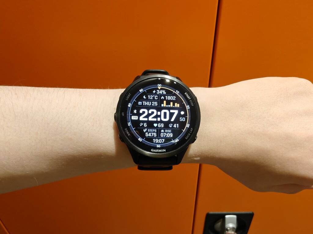 Arvostelussa juoksijoille tarkoitettu superkello, Garmin Forerunner 970