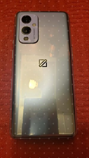 OnePlus 9 takakansi vuotovuotokuvissa