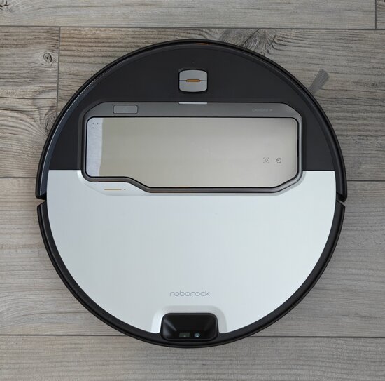 Roborock Saros Z70 top view
