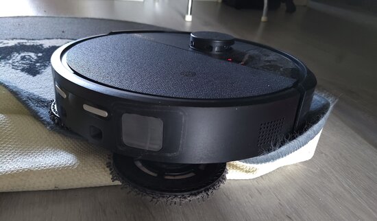 Roomba 505 jumissa maton kanssa