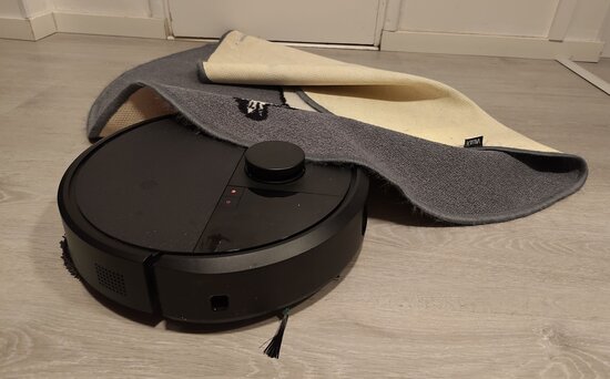 Roomba 505 jälleen jumissa maton kanssa