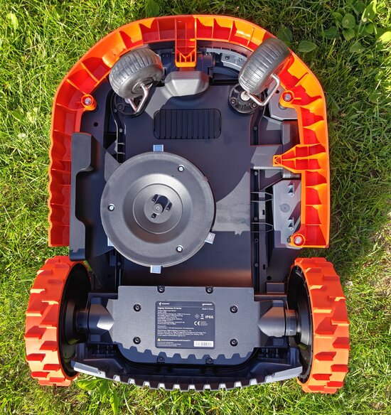 Segway Navimow X3:n pohja