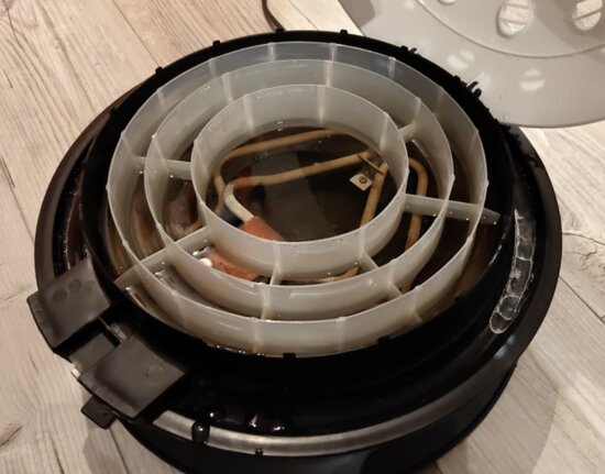 Ufox sisältä kuvattuna