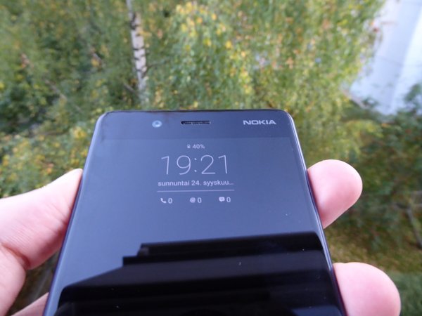Nokia 8 - Glance