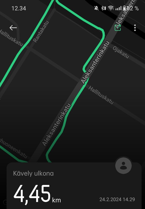 OnePlus Watch 2, pieni pala kartasta, tallennetusta treenist