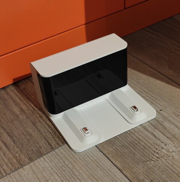 Roomba 205 DustCompactorin telakka