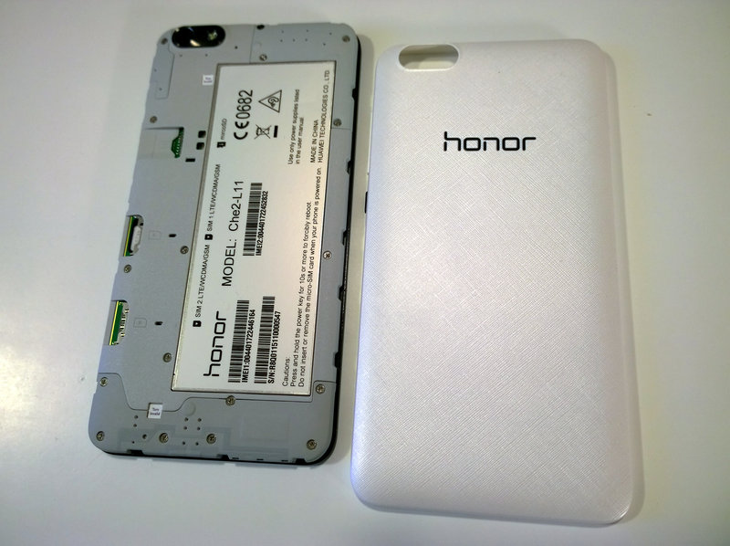Huawei Honor 4X näyttö