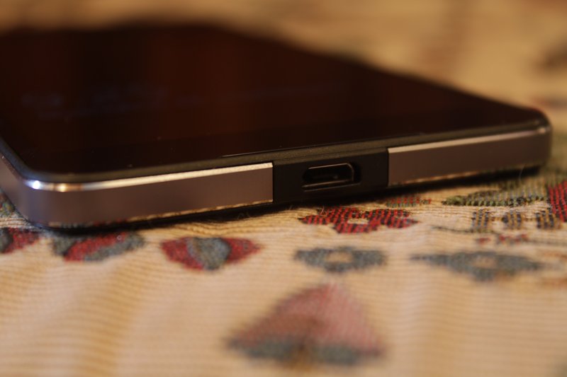 Microsoft Lumia 650 - Muotoilu