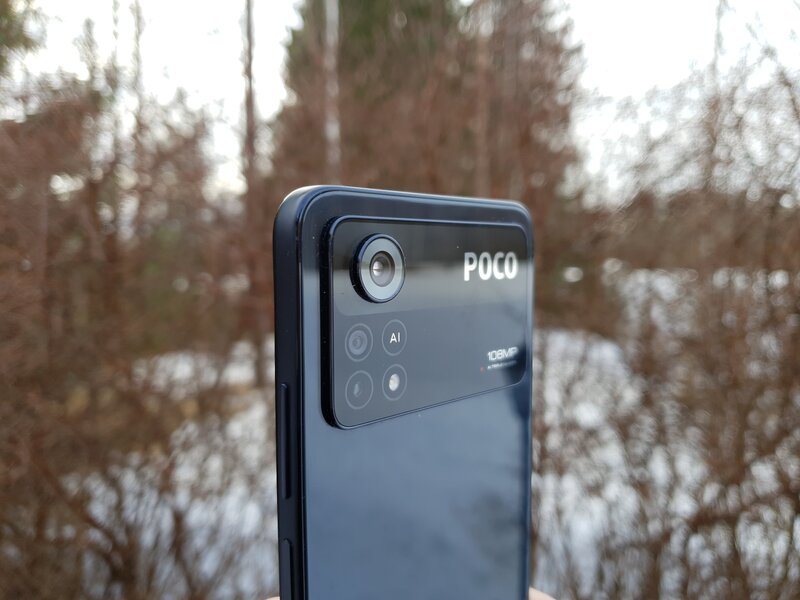 Poco X4 Pro 5G takakamerat