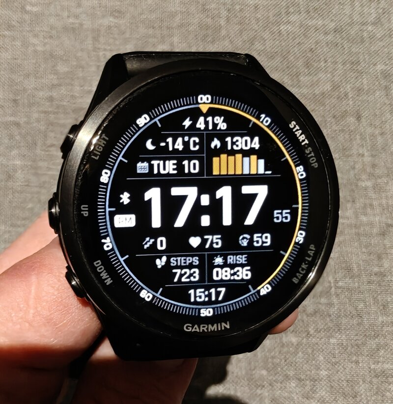 Garmin Forerunner 970:n n�ytt�