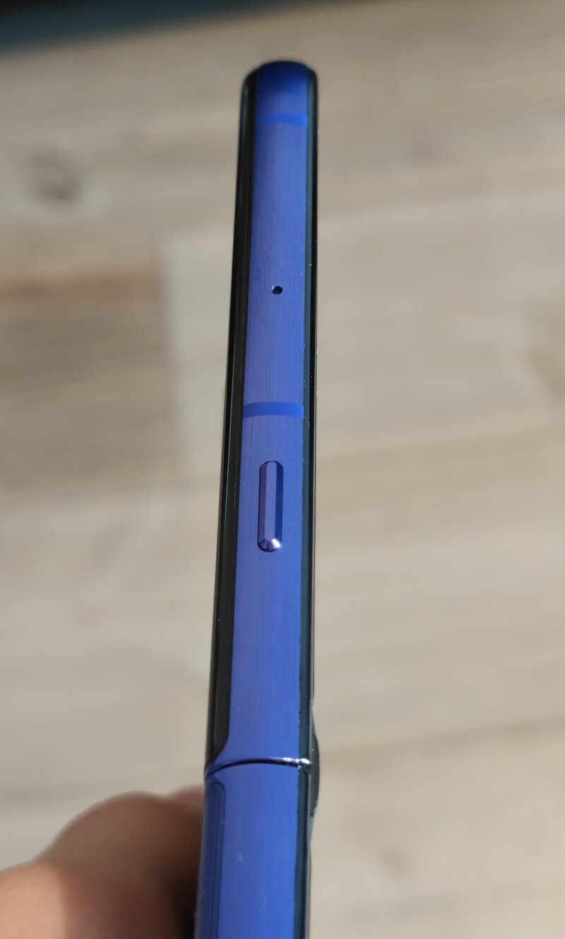 Motorola Razr 70 Ultra, AI-nappikylki