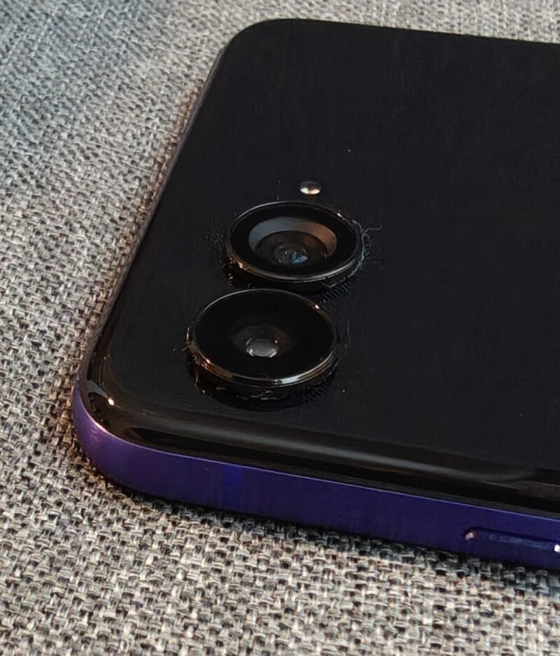 Motorola Razr 70 Ultran takakamerat