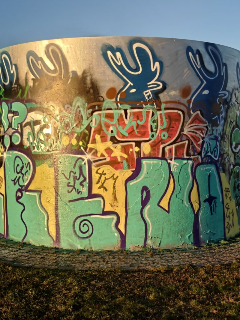 OnePlus 15 esimerkkikuvia, ryhmä 1, telekameralla otettu kuva