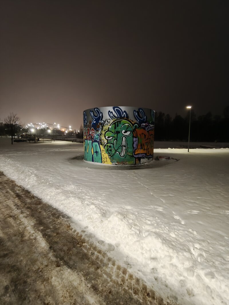 OnePlus 15R:n esimerkkikuvia, kuvasarja 1, ultralaajakulmakamera