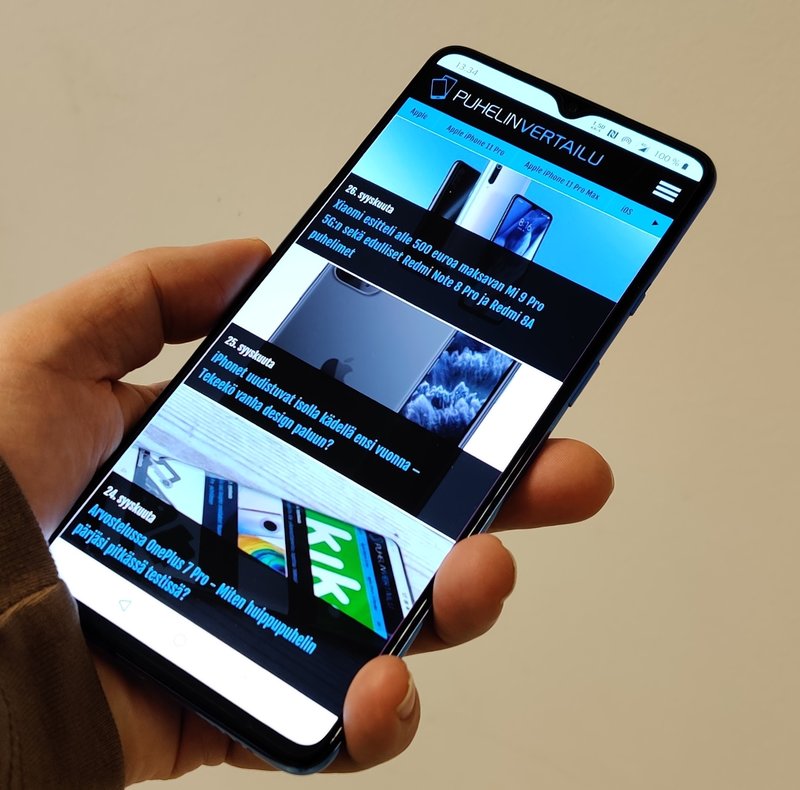OnePlus 7T näyttö