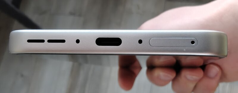 OnePlus Nord 5:n alareuna