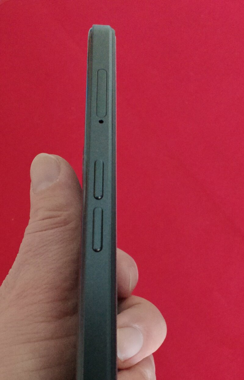 OnePlus Nord CE 3 Lite vasen kylki