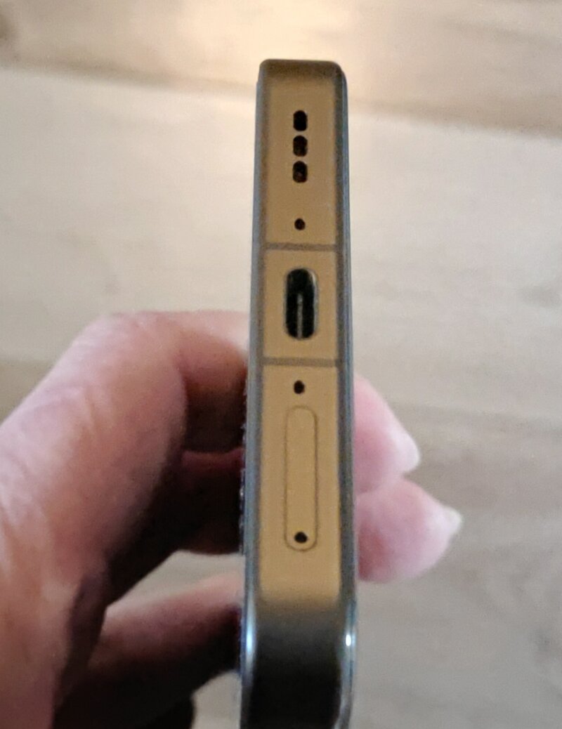 Oppo Find X9 Ultran alareuna