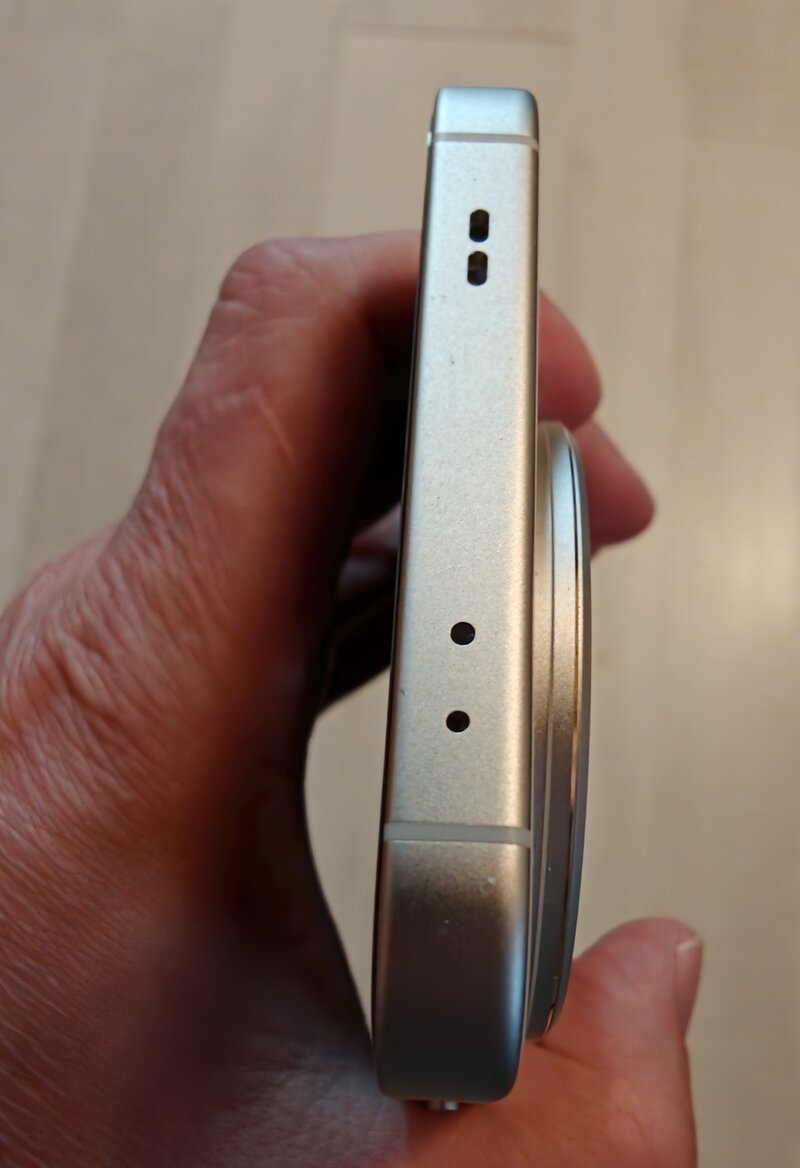 Realme GT 8 Pron yläreuna