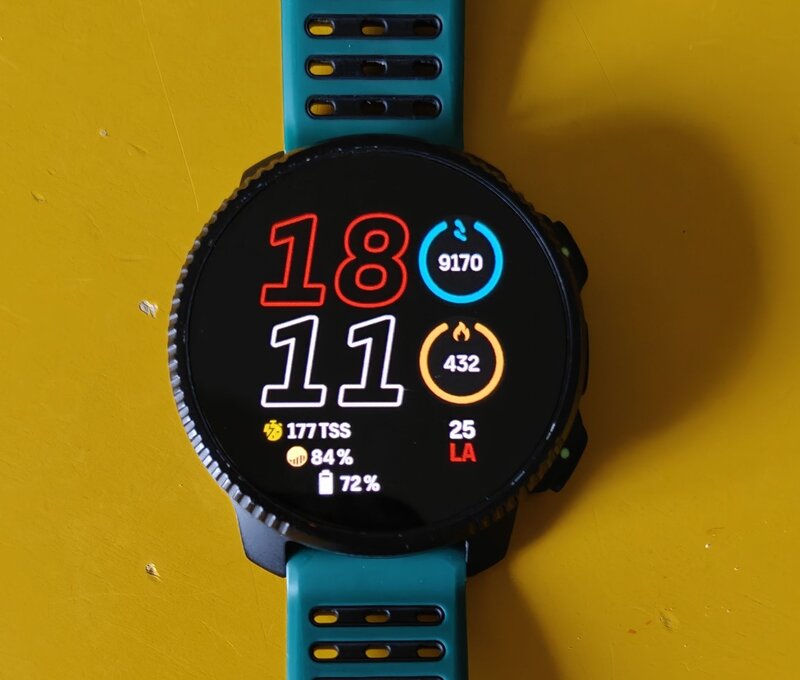 Suunto Vertical 2:n näyttö