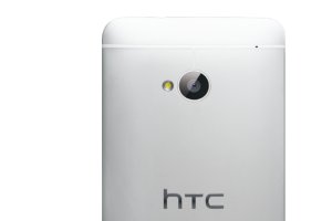 HTC haastaa isot puhelimet  Tlt nytt U12+