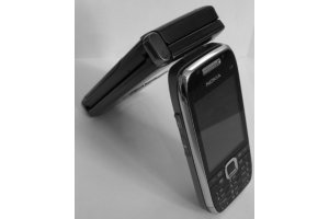 Testiss Nokia E75 - minikommunikaattori?