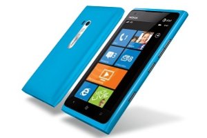 Nokia Lumia 900 markkinoille maaliskuussa?