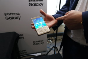Todellisille tekstaajille: Galaxy S6 edge+ sai lislaitenppimistn