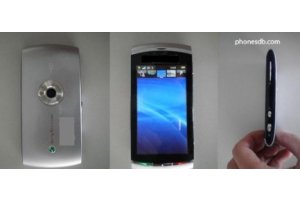 Tss on ensimmiset kunnon kuvat Sony Ericssonin tulevasta Symbian-kosketuspuhelimesta