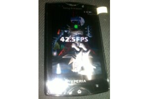 Sony Ericssonin tuleva pikkupuhelin esill paljastavissa kuvissa