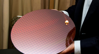 Intel kompuroi pahasti – Jäämässä 7 nanometrin prosessi myöhästyy pahasti