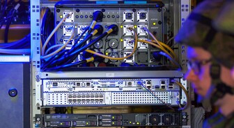 5G sotakäyttöön – Bittium ja Telia rakensivat taistelunkestävän hybridiverkon